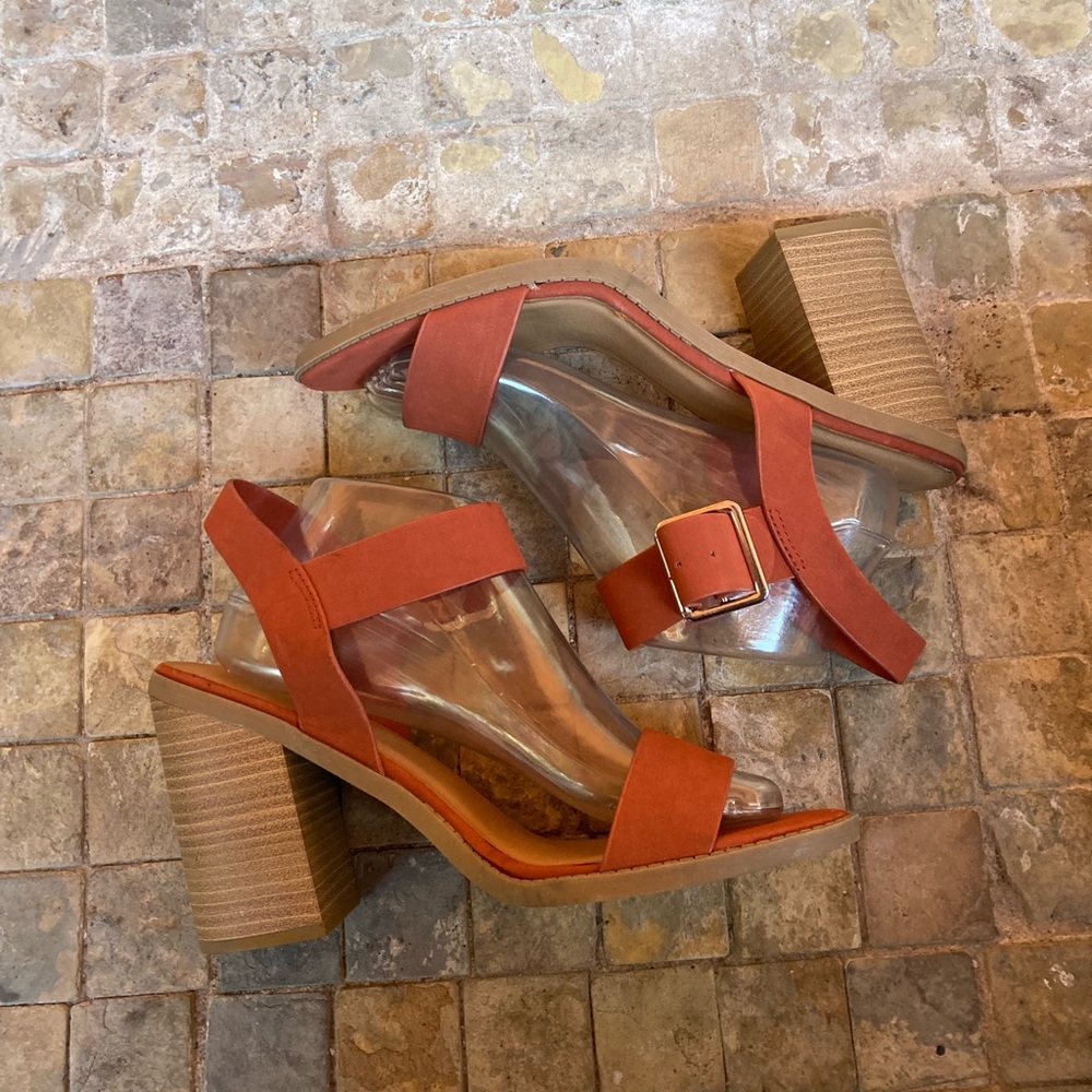 Chunky heels